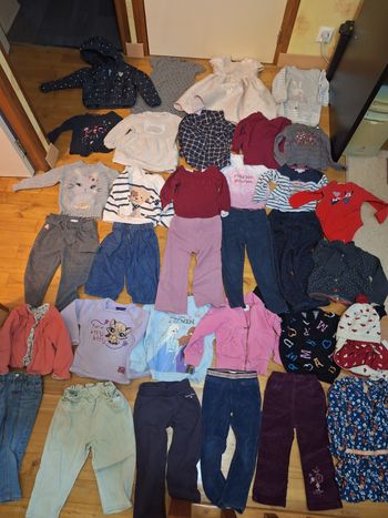 Lot vêtements fille 2 ans 