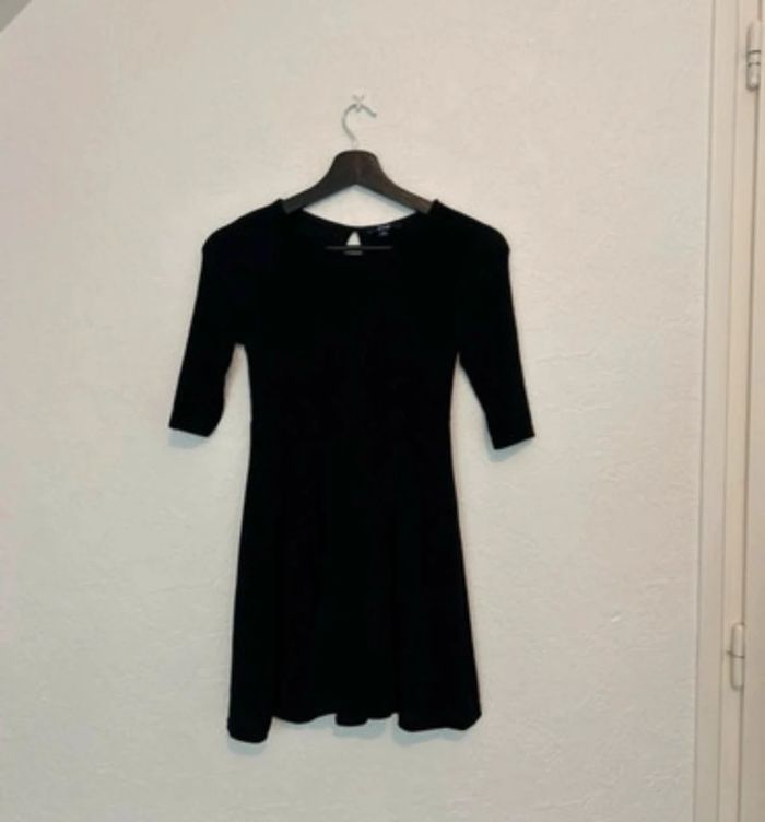 Lot de vêtements (3 vêtements) - photo numéro 2