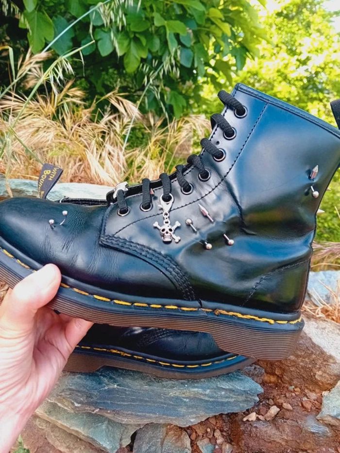 Dr. Martens made in England 🇬🇧 custom clous et piercings uk6 39 - photo numéro 6