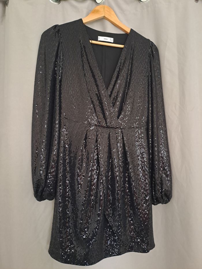 Robe a sequin noir