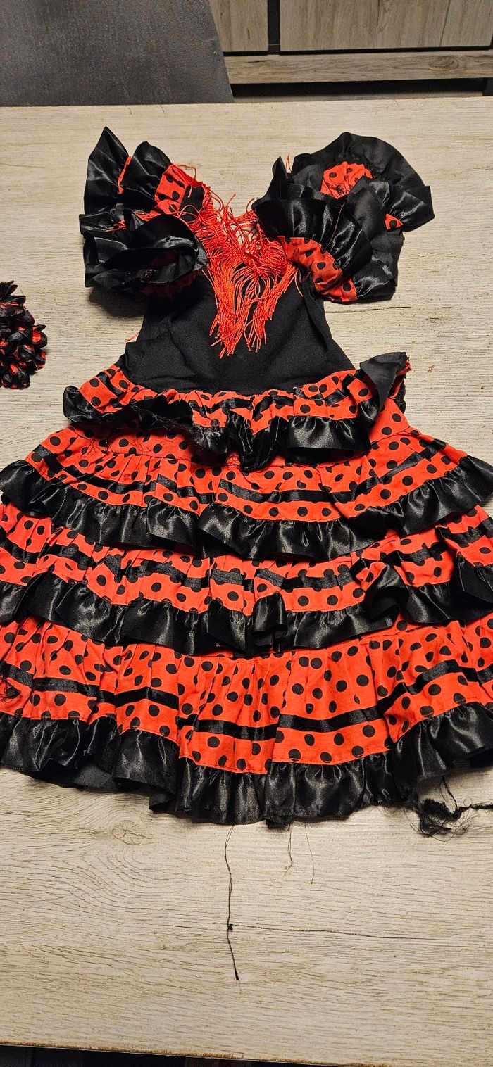 Déguisement fille, robe de flamenko + pince àcheveux, 4 ans - photo numéro 5