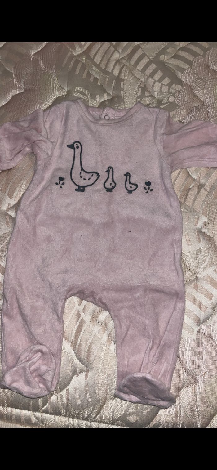 Lot pyjama 3 mois - photo numéro 2