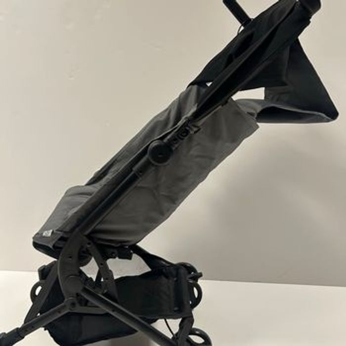 Poussette canne neuve - photo numéro 4