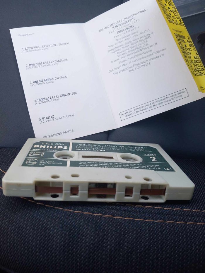 Cassette audio de Serge Lama : souvenirs attention danger - photo numéro 8