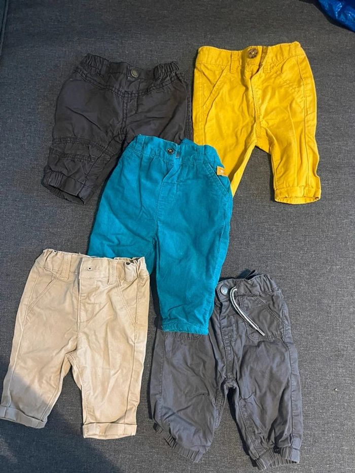 Lot pantalon 1 mois - photo numéro 3