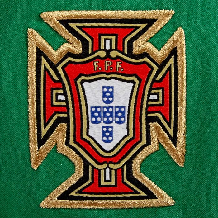 Short Nike Portugal Vert Enfants Taille 12/13 ans Neuf et Authentique - photo numéro 2