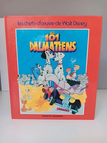 Livre vintage les chefs d'œuvre de W.Disney les 101 dalmatiens 96pages dépôt légal 3 trimestre 1980