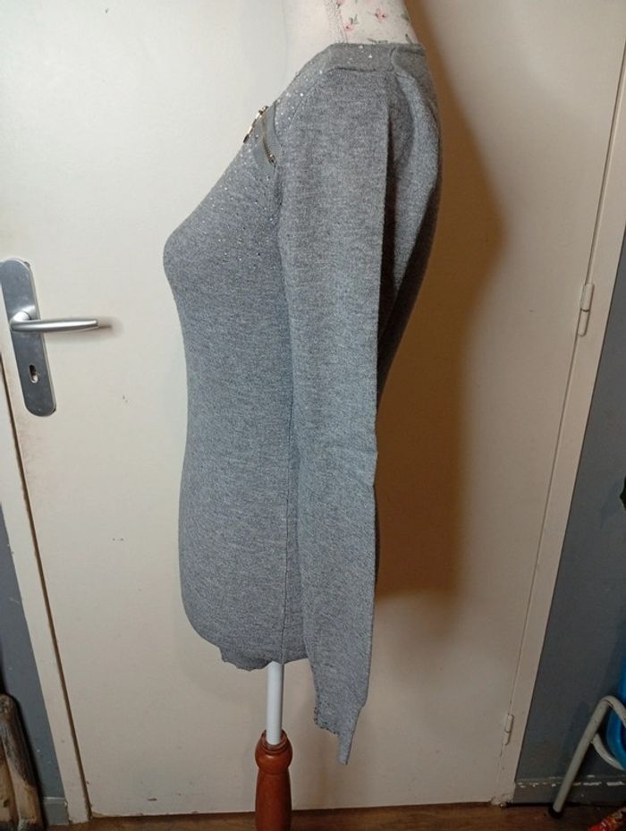Jolie pull taille S - photo numéro 5