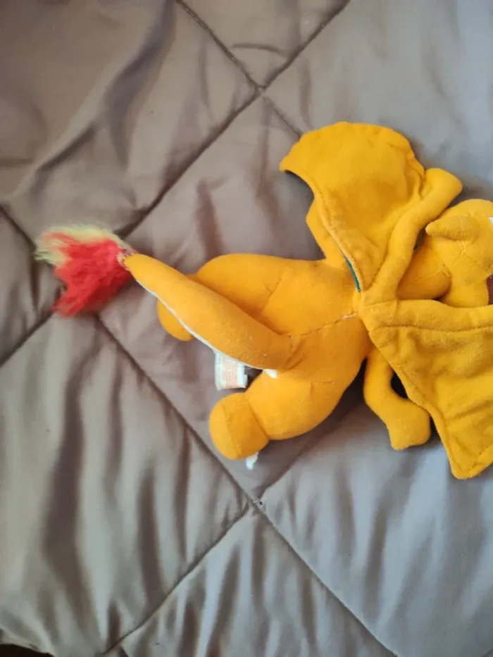 Peluche pokemon dracaufeu - photo numéro 9