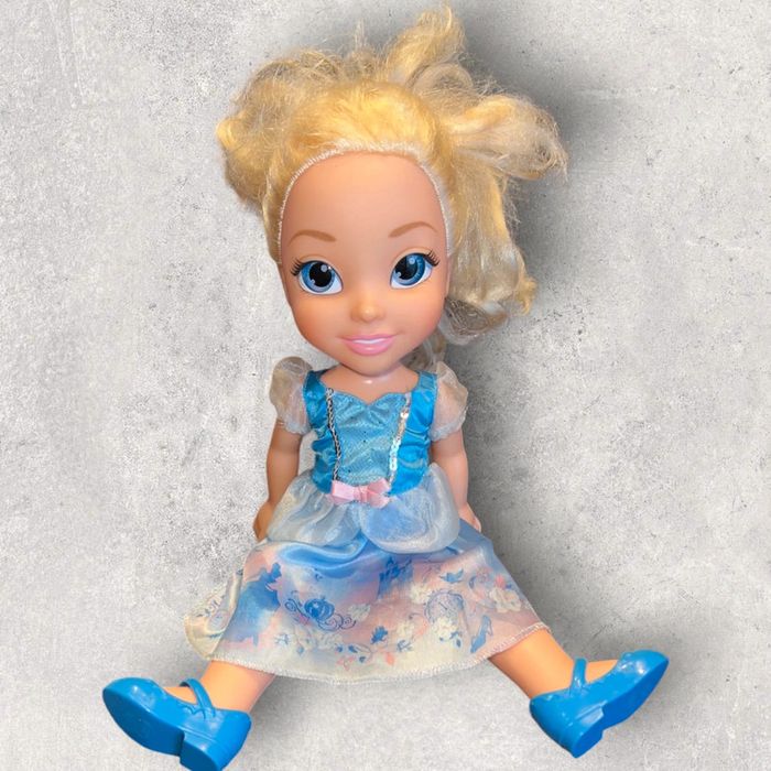 Poupee disney princesse cendrillon