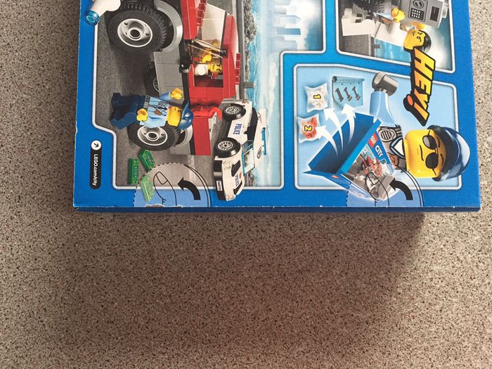 Boîte lego City Neuve 60128 - photo numéro 10