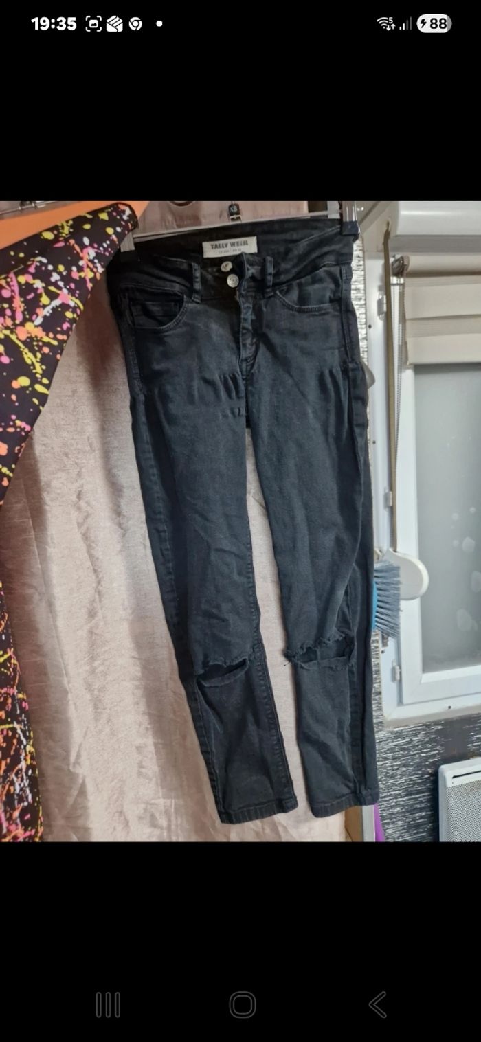 Lot vêtements 8 ans fille - photo numéro 2