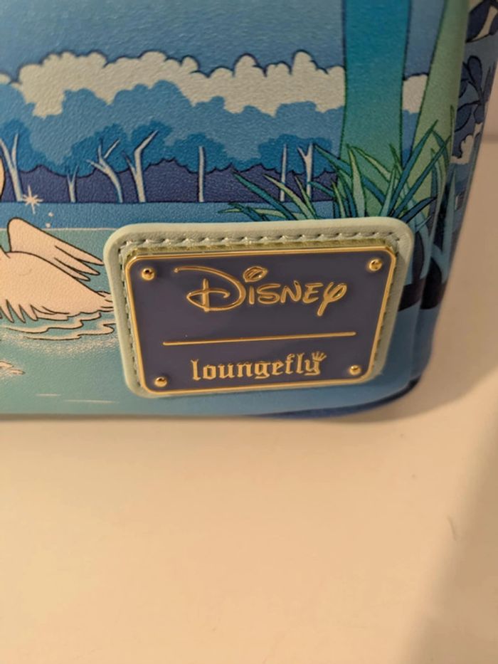 Sac à dos Loungefly peter pan "You can fly" - photo numéro 6