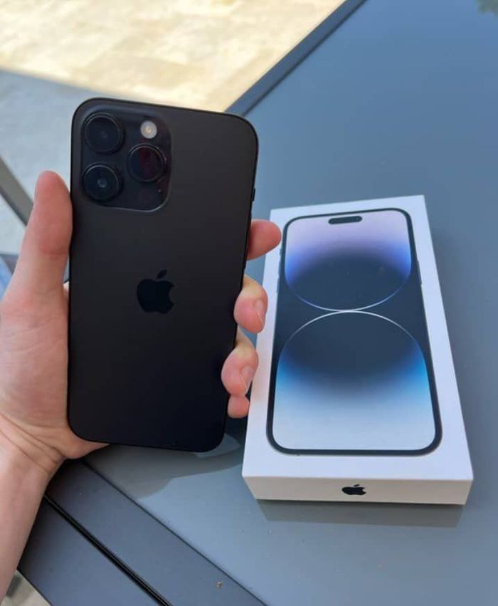Iphone quatorze pro max - photo numéro 2