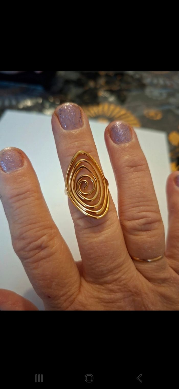 Bague femme dorer neuf