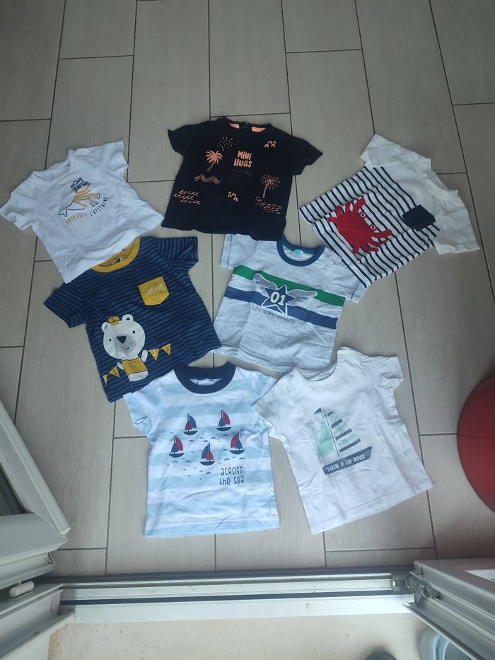 7 tee shirts