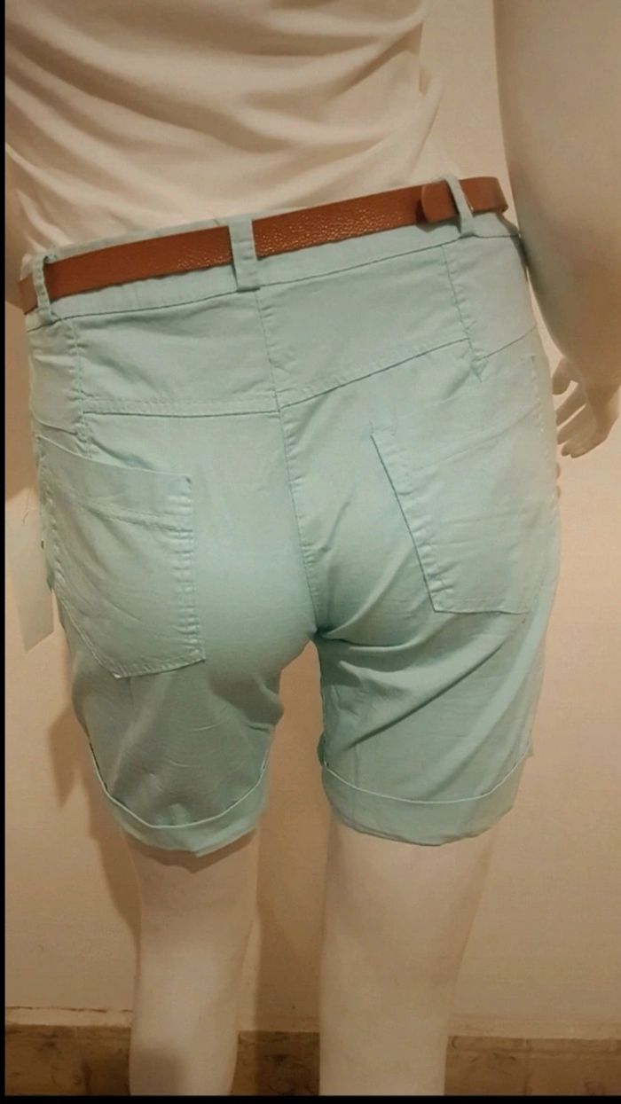 Short femme vert made in italy T.XL - photo numéro 4