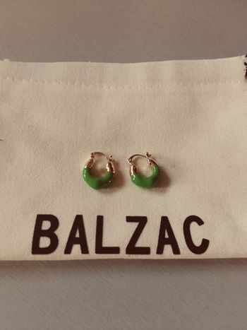 🌸👍 Automne 2025 👍 Créoles dorées et résine verte Balzac Paris 🌸