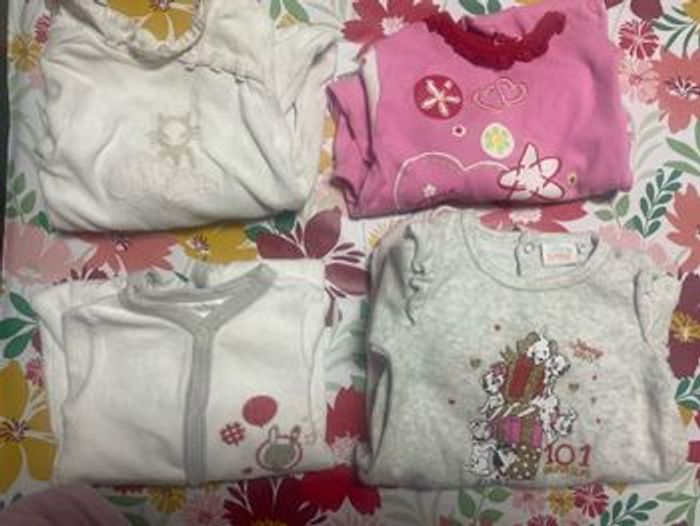 Lot pyjamas et combinaison 6 mois fille