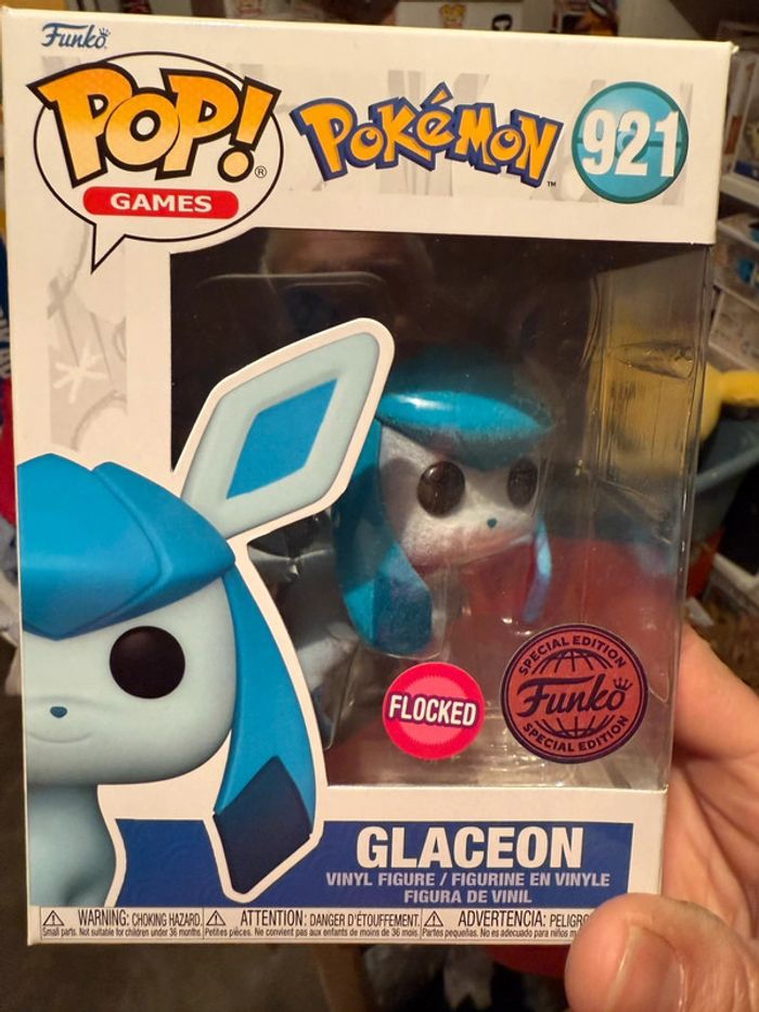Funko pop Pokémon flocked