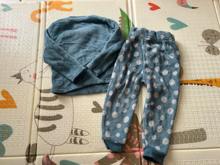 Pyjama chaud dinosaure 18-24 mois – Primark - photo numéro 6