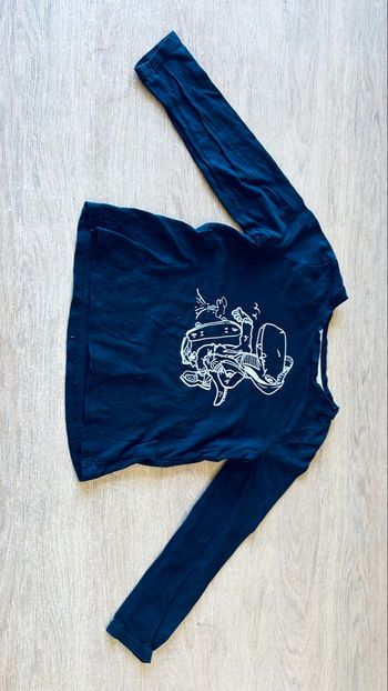 Teeshirt manches longues bleu marine dinosaure 6 ans