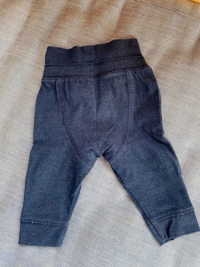 Pantalon leggins - 3 mois - photo numéro 2
