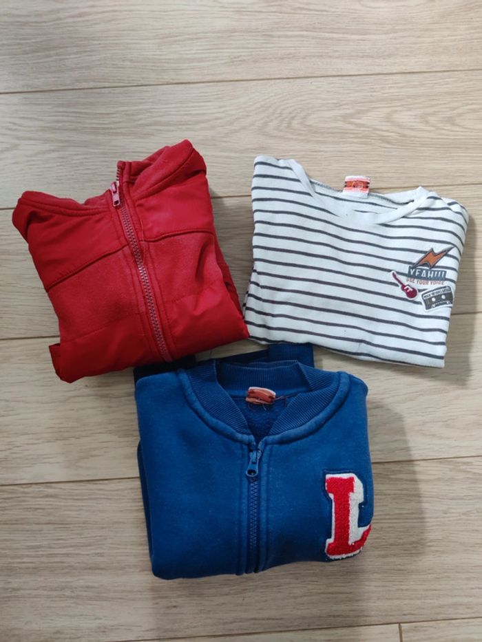 Lots sweat Tao taille 5 ans