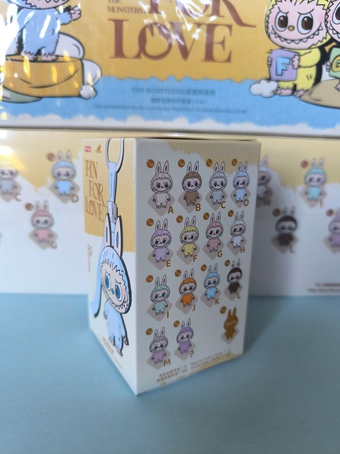 Pin for Love A-M Labubu x1 (Brand New & Authentic Pop Mart) - photo numéro 2