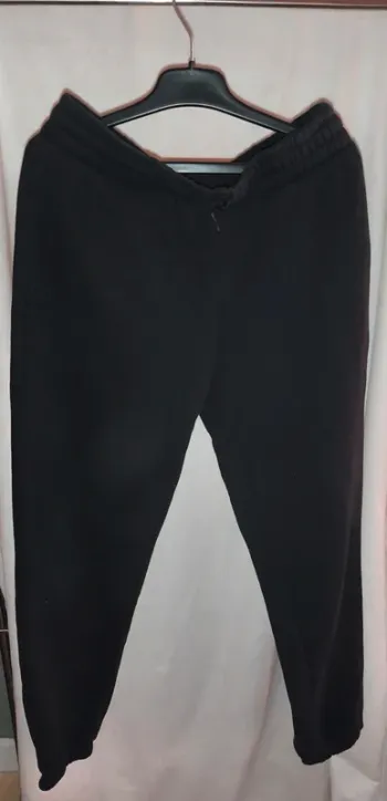 Jogging noir 14-15 ans