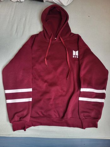 Magnifique pull bordeaux
