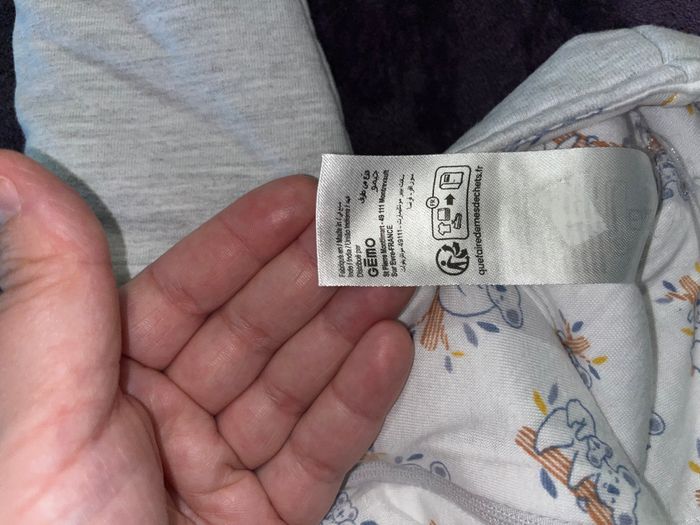 Sweat à capuche zippé réversible bébé garçon taille 9 mois - photo numéro 2