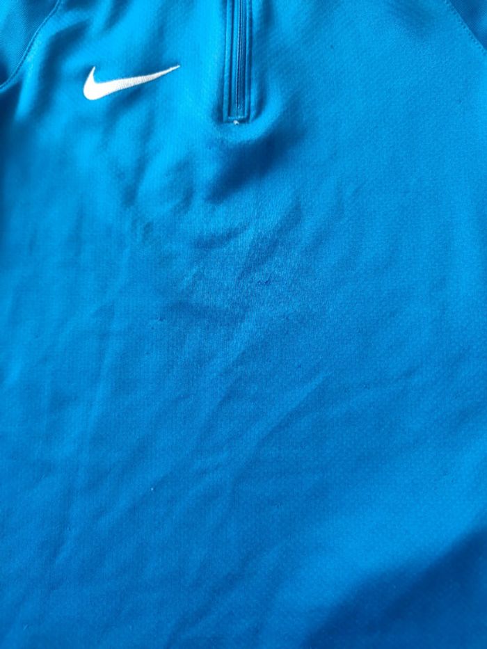 Pull Nike dri fit 10-12 ans - photo numéro 2