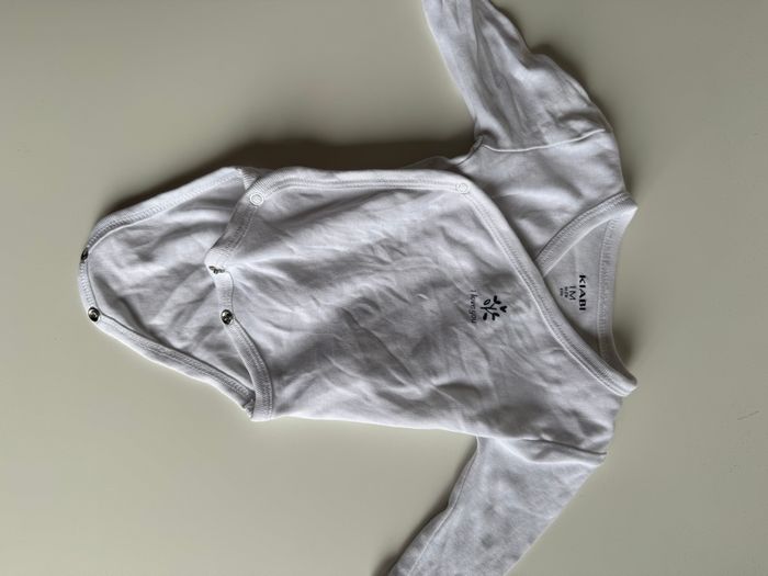 Lots bodies 1 mois - photo numéro 3