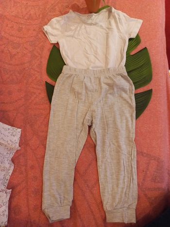 Ensemble pyjama ou survêtement printemps été 3 ans coton Kiabi