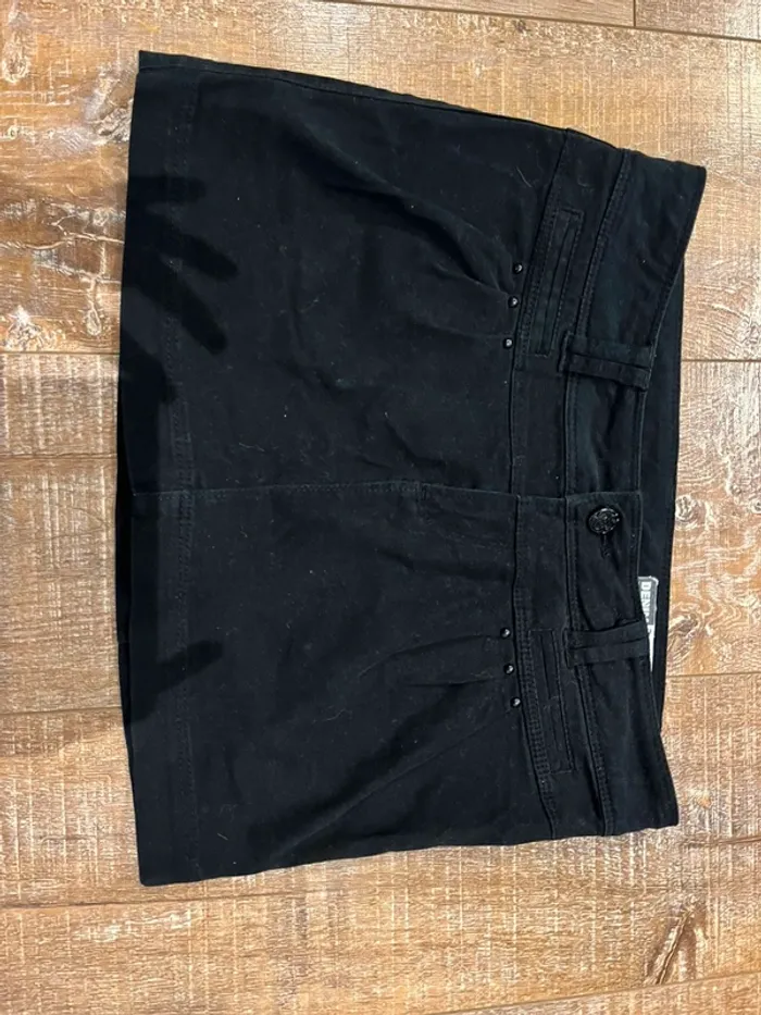 Mini-jupe noire en jean Zara TRF Denim Rules – Taille 38 - photo numéro 2
