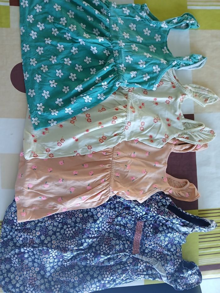 Lot de fille 3 ans - photo numéro 2