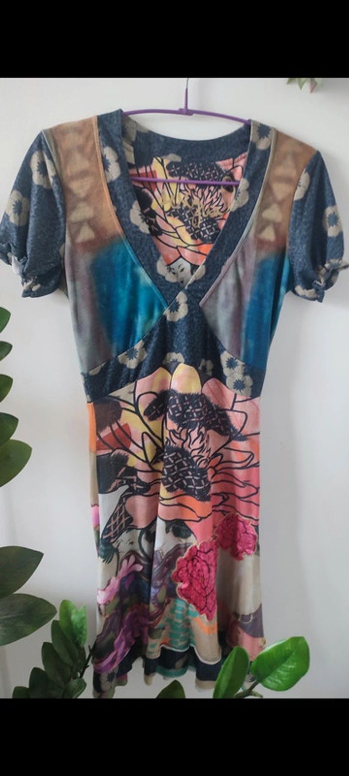 Robe en v - photo numéro 2