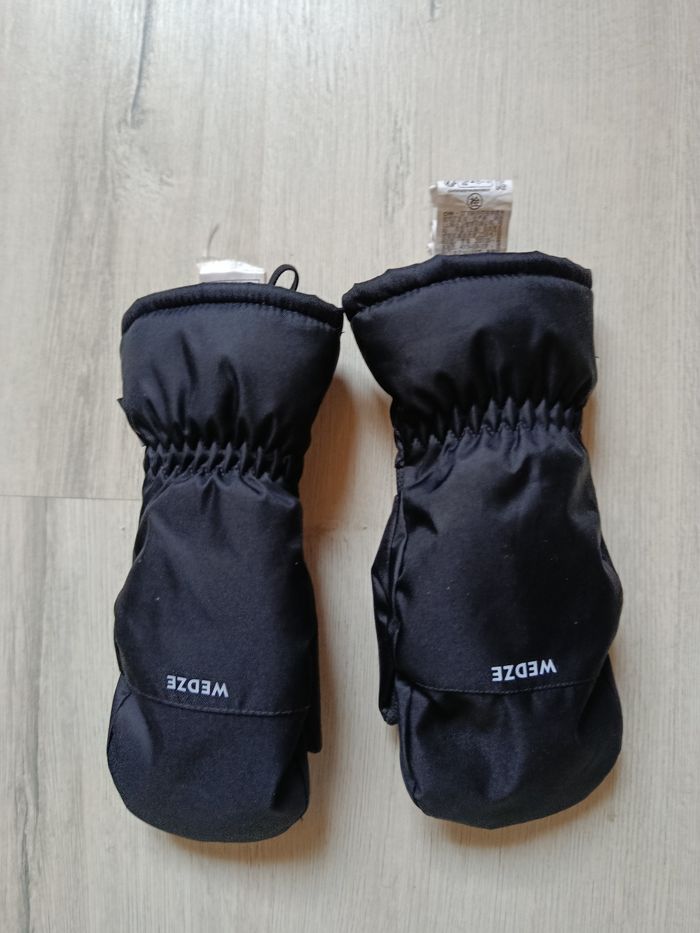 Moufles marque decathlon taille 10 ans - photo numéro 2