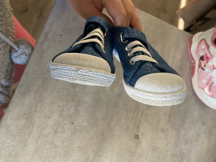 Chaussures taille 25 - photo numéro 3