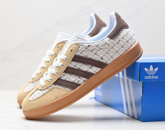 Paire de baskets Adidas Gazelle T:39 1/3 - neuves - photo numéro 4