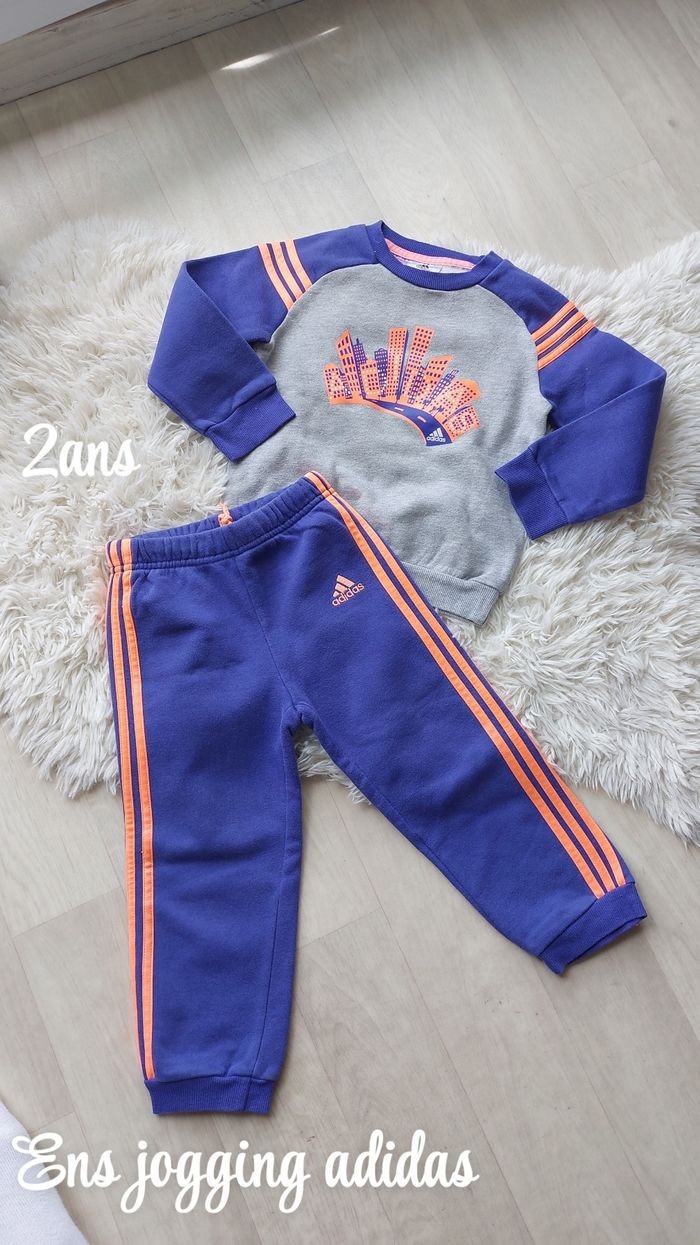 Ensemble jogging adidas 18/24 mois - photo numéro 2