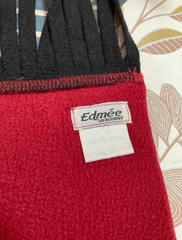 2 écharpes : 1 bleue / 1 bordeaux - photo numéro 5