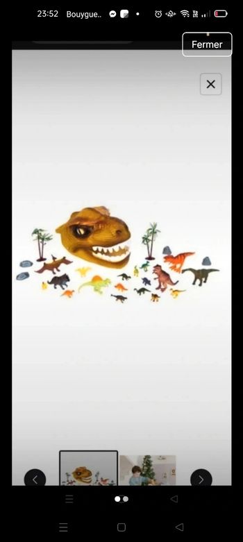 Tête de dinosaure et 20 figurines neuf 