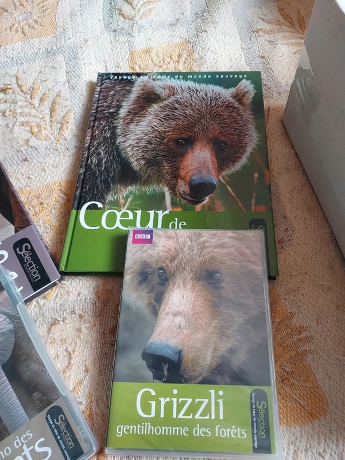 Magnifique lot de 2 livres avec les 2 dvd neuf - photo numéro 3