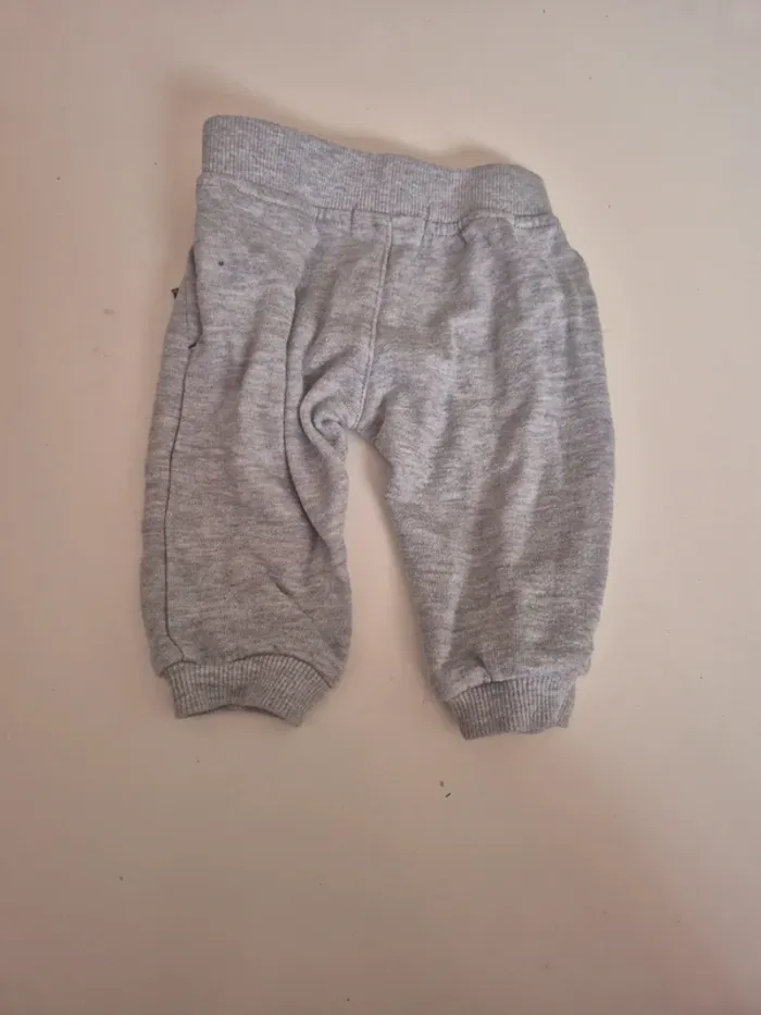 Pantalon 3 mois - photo numéro 3