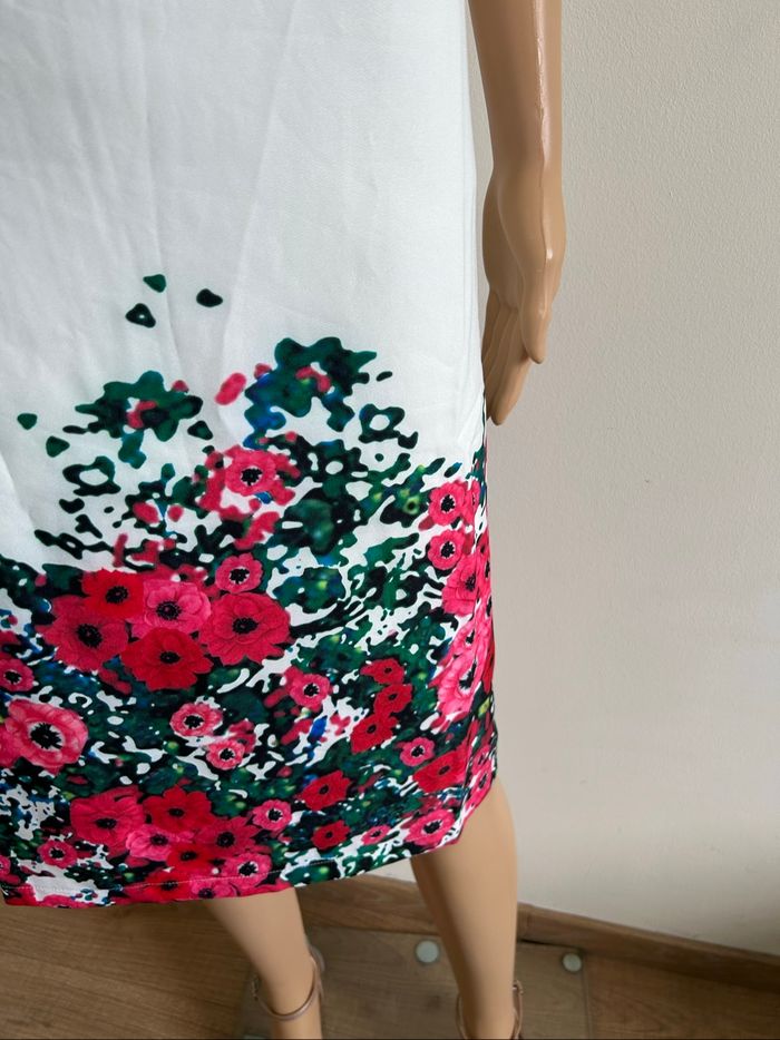 Robe blanche et fleurie neuve à manches courtes Modaland taille XXL - photo numéro 4