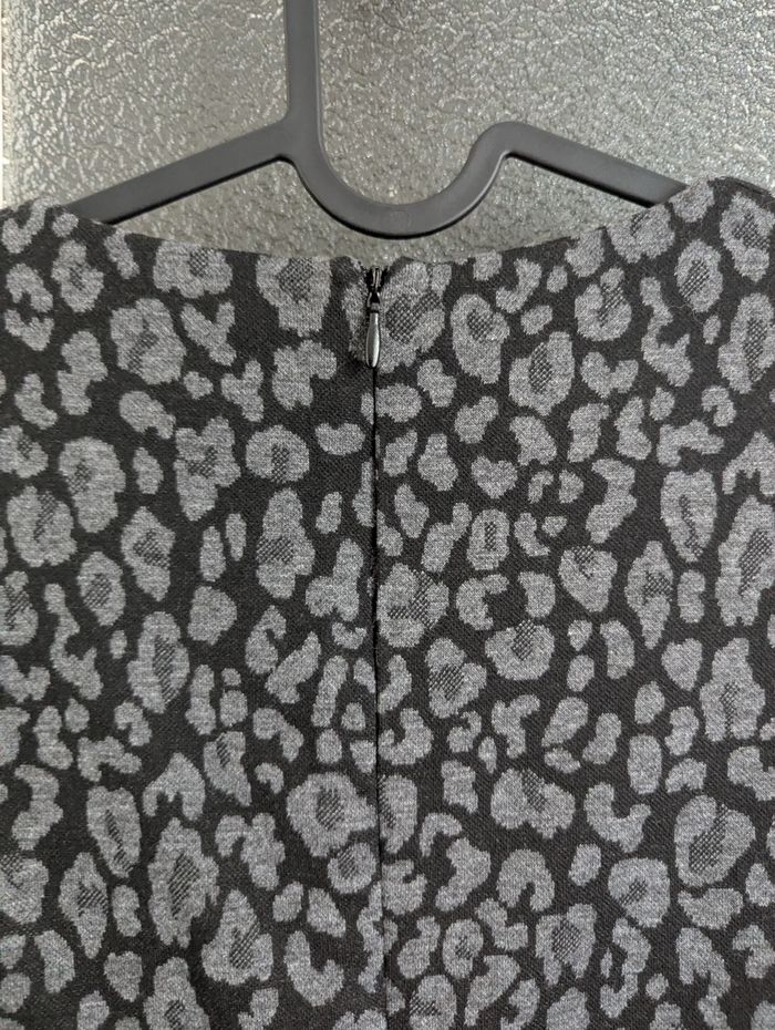 Robe léopard gris et noir mango taille s - photo numéro 4