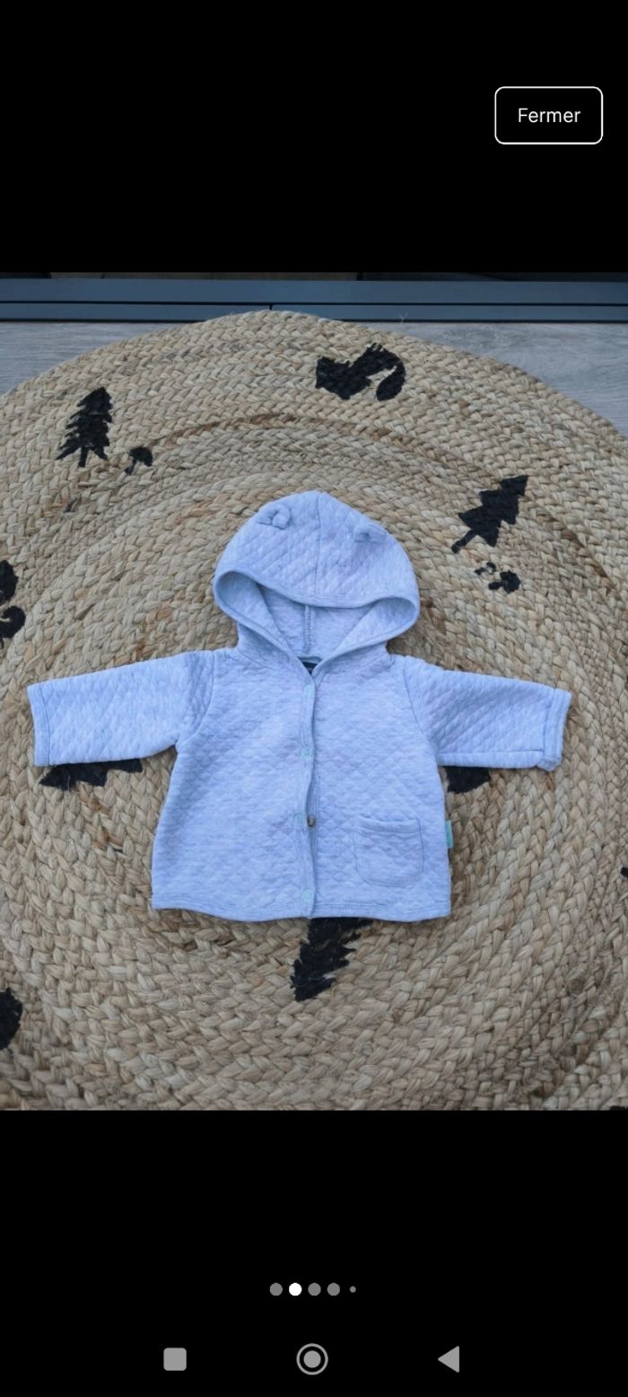 Lot de 4 gilets / pulls - photo numéro 2