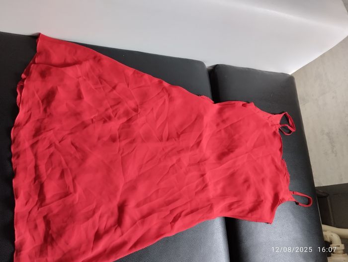 Robe rouge en voile Etam  taille 40 - photo numéro 2